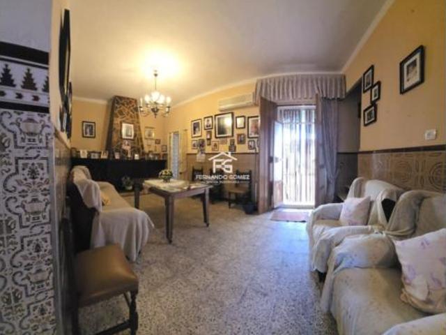 Casa en venta en Pilas, Andalucía