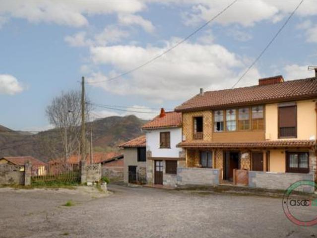 Casa en venta en Parres, Asturias