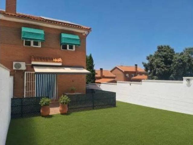 Casa en venta en El Chaparral, Pioz