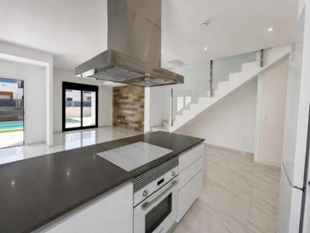 Casa en venta en la Marina Baixa, Valencia