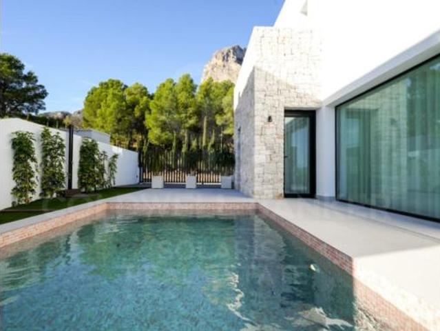 Casa en venta en Urbanització Polop Paradís, Polop