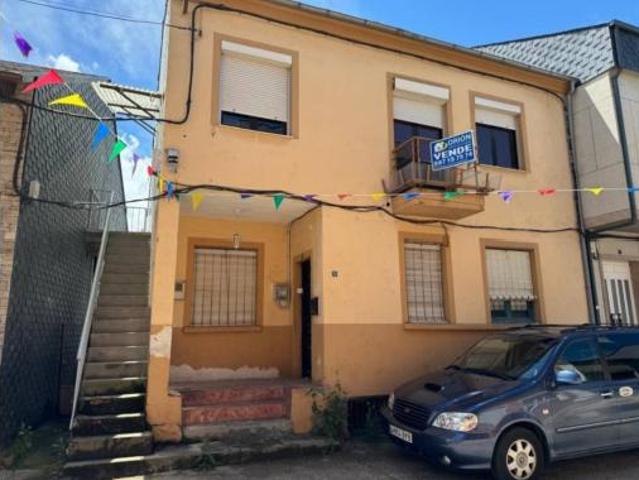 Casa en venta en Ponferrada, Cuatrovientos