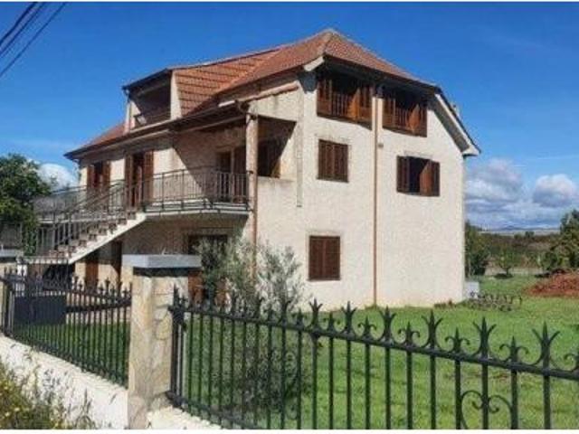 Casa en venta en Columbrianos, El Bierzo