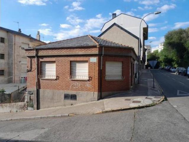 Casa en venta en Ponferrada, Santo Tomás de las Ollas