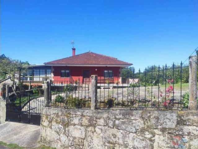 Casa en venta en Ponte Caldelas, Pontevedra