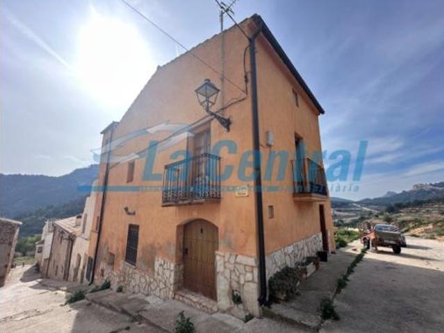 Casa en venta en Prat De Comte, Tarragona