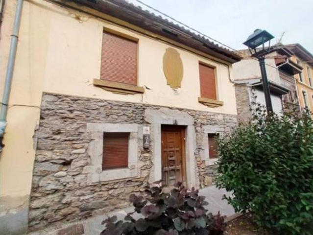 Casa en venta en Pravia, Praúa