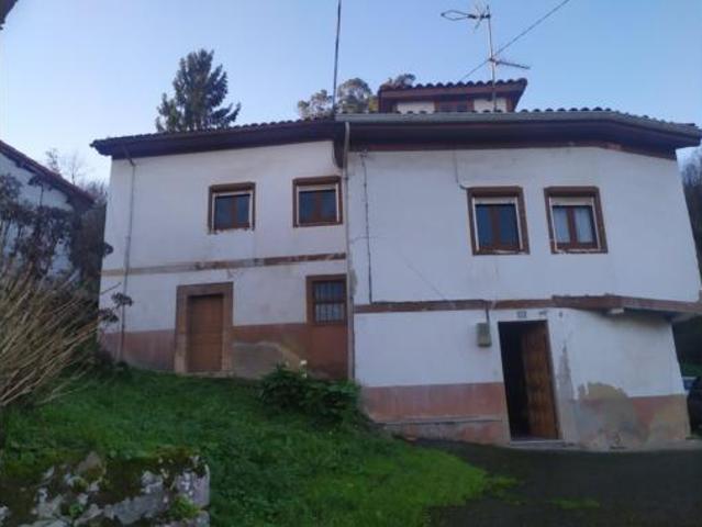 Casa en venta en Praúa, Pravia
