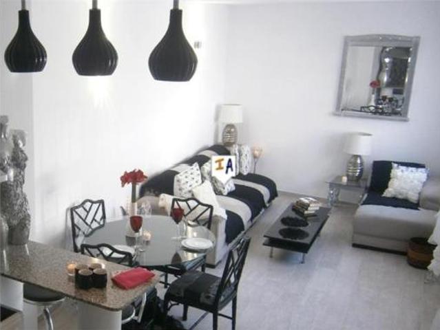 Casa en venta en Pruna, Andalucía