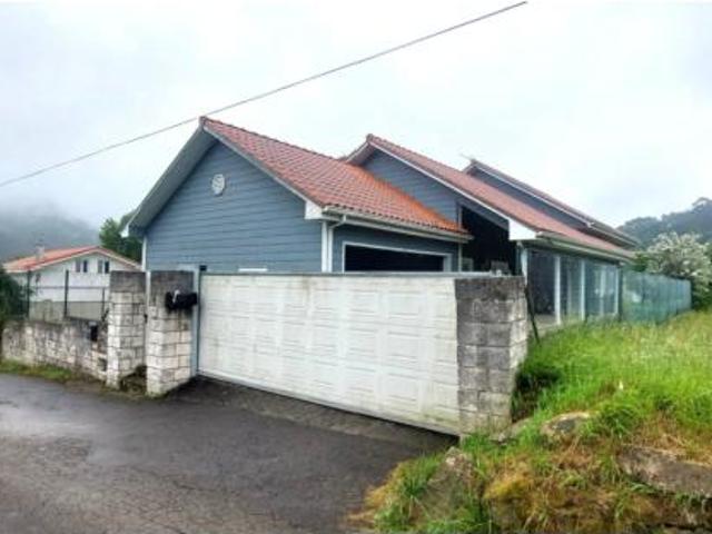 Casa en venta en Puente Viesgo, Cantabria