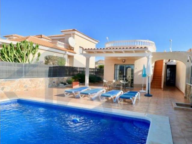 Casa en venta en San Juan de los Terreros, Pulpí
