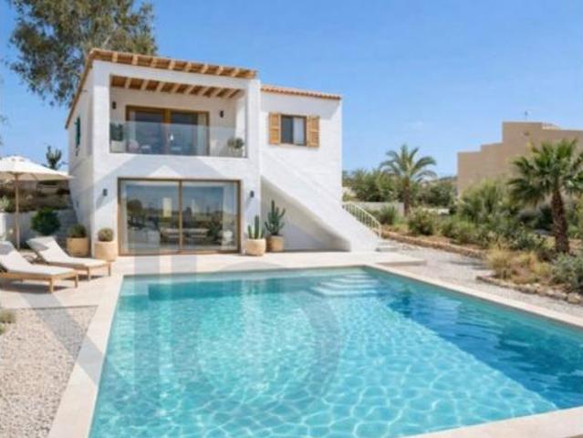 Casa en venta en San Juan de los Terreros, Pulpí