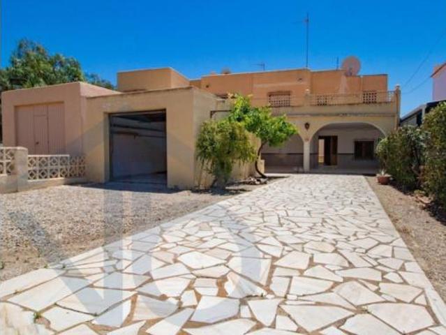 Casa en venta en San Juan de los Terreros, Pulpí