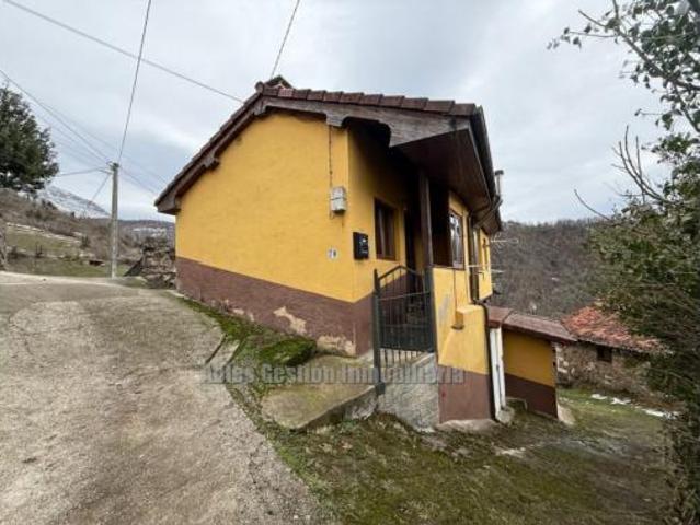 Casa en venta en Quirós, Asturias