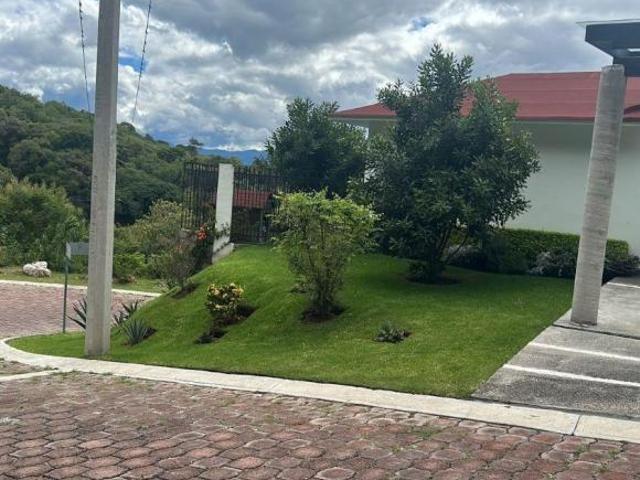 Casa En Condominio en venta en Portezuelos Uno (San Andrés), Ixtapan de la Sal