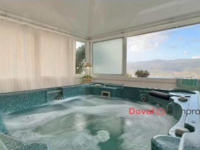 Casa en venta en Chapela, Vigo