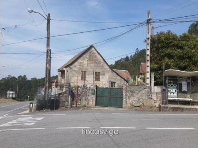 Casa en venta en O Viso, Vigo