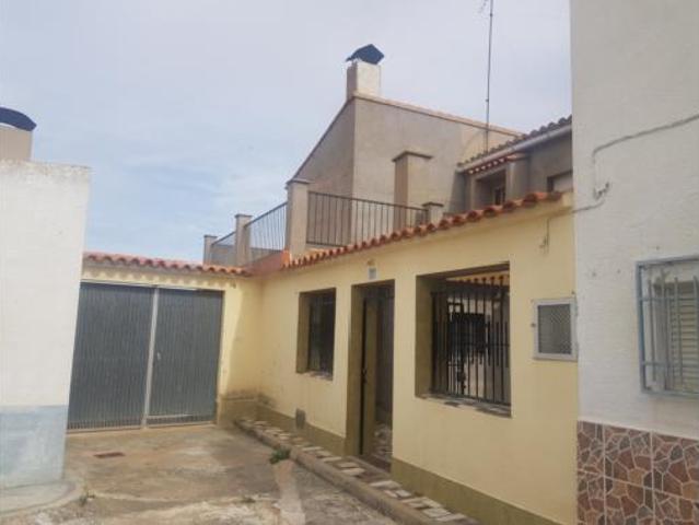 Casa en venta en Requena, Valencia