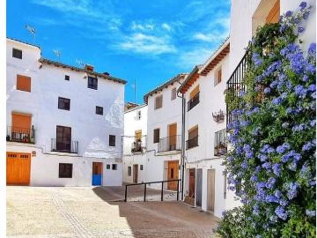 Casa en venta en Requena, La Villa