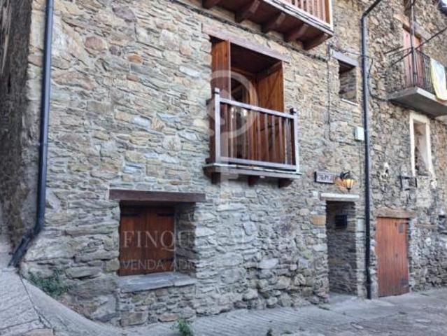 Casa en venta en Roní, Rialp