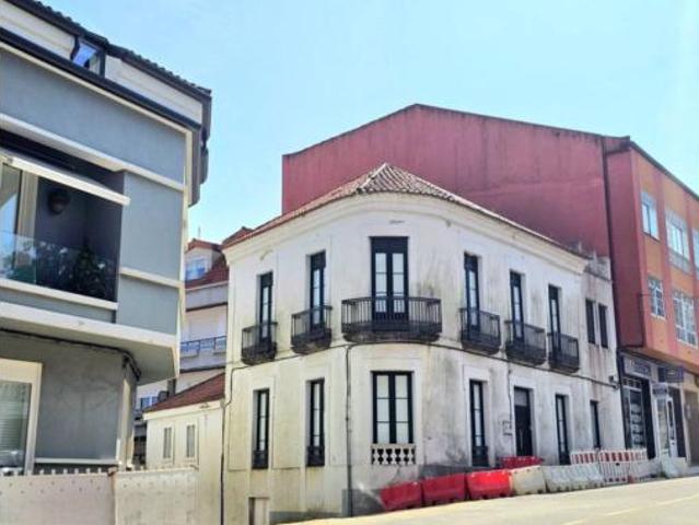 Casa en venta en Ribeira, A Barbanza