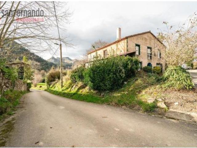 Casa en venta en Riotuerto, Cantabria