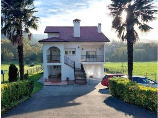Casa en venta en Riotuerto, Cantabria