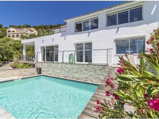 Casa en venta en Alt Empordà, Catalunya