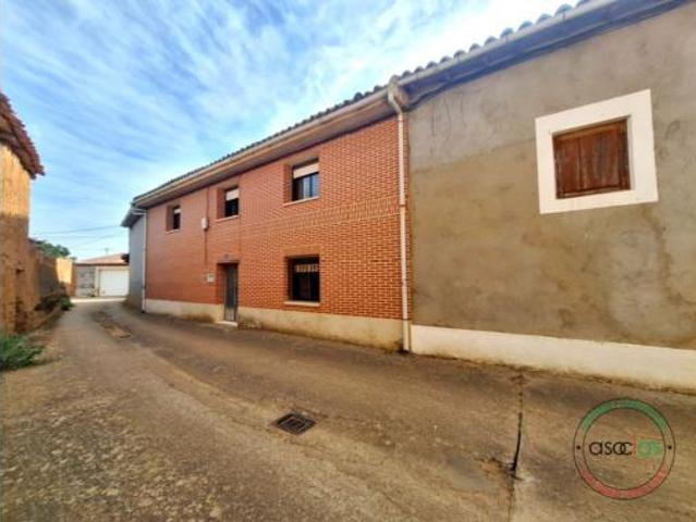 Casa en venta en Sahagún, Castilla y León
