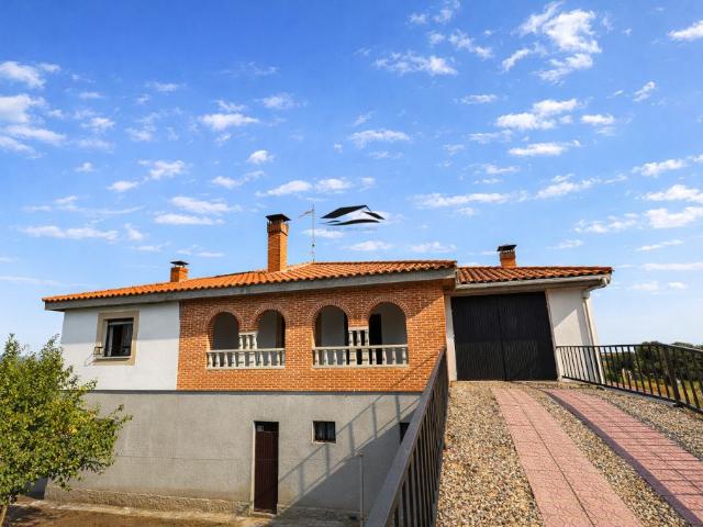 Casa en venta en Juzbado, Castilla y León