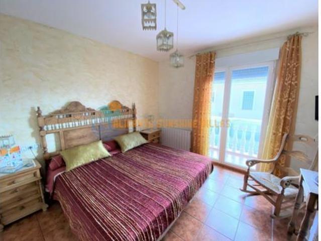 Casa en venta en l'Alt Vinalopó / El Alto Vinalopó, Valencia