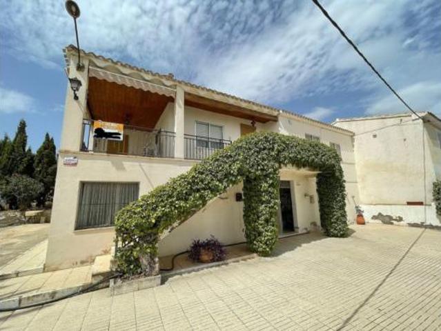 Casa en venta en Cecilia Bartolomé (Mujeres Libres), l'Alt Vinalopó / El Alto Vinalopó