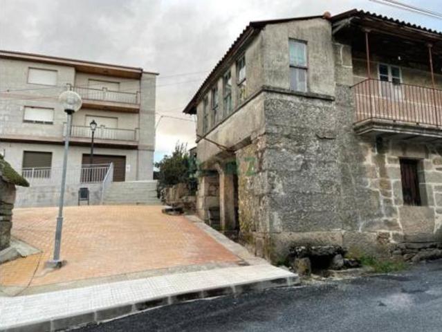 Casa en venta en San Cristovo de Cea, O Carballiño