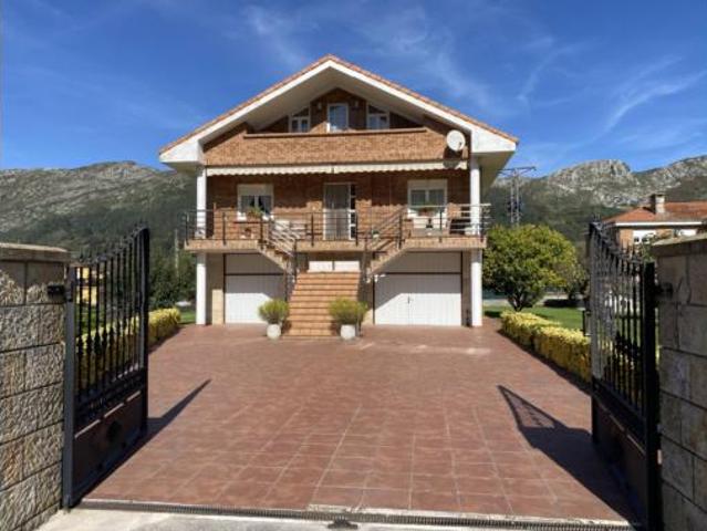 Casa en venta en Rivero, San Felices De Buelna