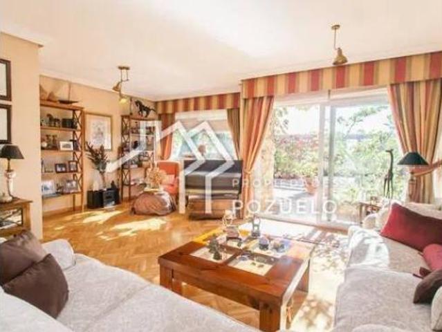Casa en venta en San Lorenzo De El Escorial, Madrid