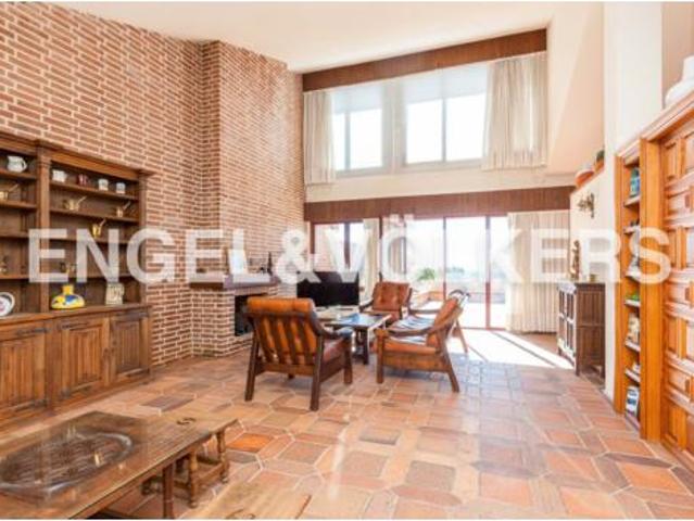 Casa en venta en San Lorenzo De El Escorial, Urbanización Felipe II