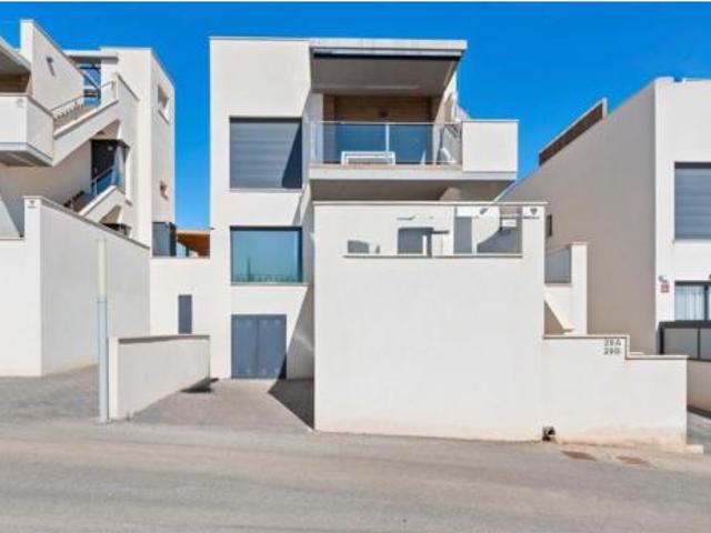 Casa en venta en San Miguel De Salinas, Urbanización Ciudad de las Telecomunicaciones