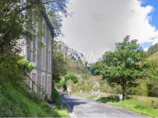Casa en venta en San Roque De Riomiera, Cantabria
