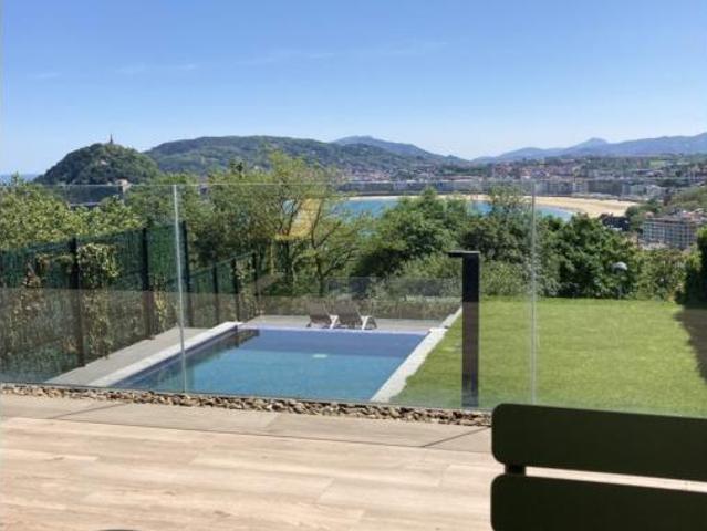 Casa en venta en Mendebaldea, Donostia-san Sebastián