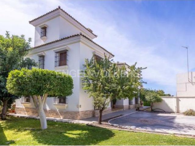 Casa en venta en Torrequesada-Camino de Umbrete, Sanlúcar La Mayor