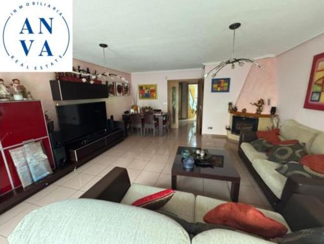 Casa en venta en La Font, l'Alacantí