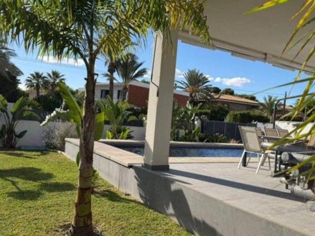 Casa en venta en La Font, l'Alacantí