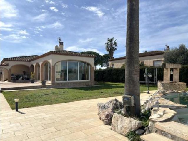 Casa en venta en Alt Empordà, Catalunya