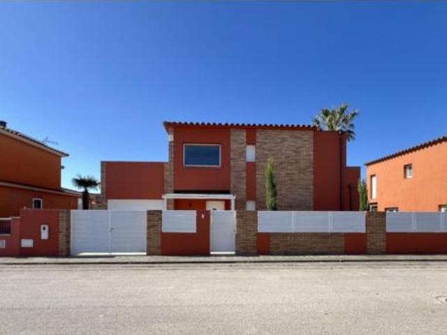 Casa en venta en Alt Empordà, Catalunya