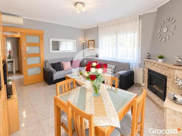Casa en venta en La Font del Llargarut, Baix Llobregat