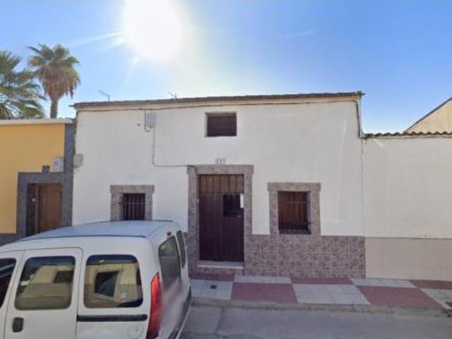 Casa en venta en Santa Amalia, Badajoz
