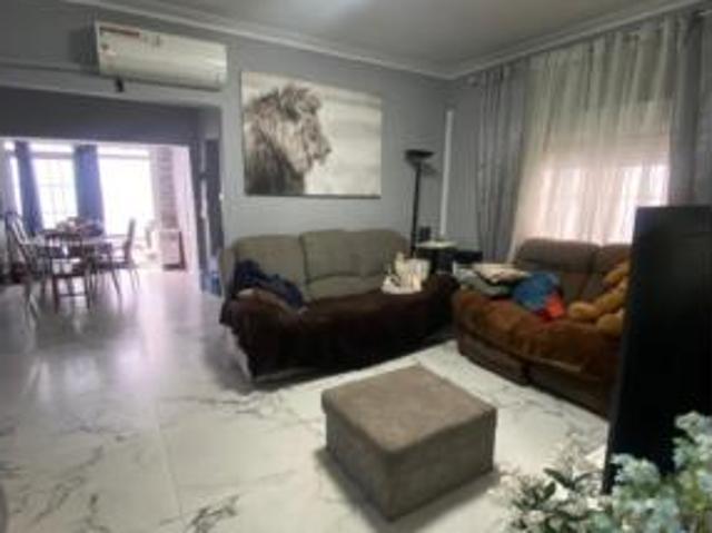 Casa en venta en Singuerlin, Barcelonès