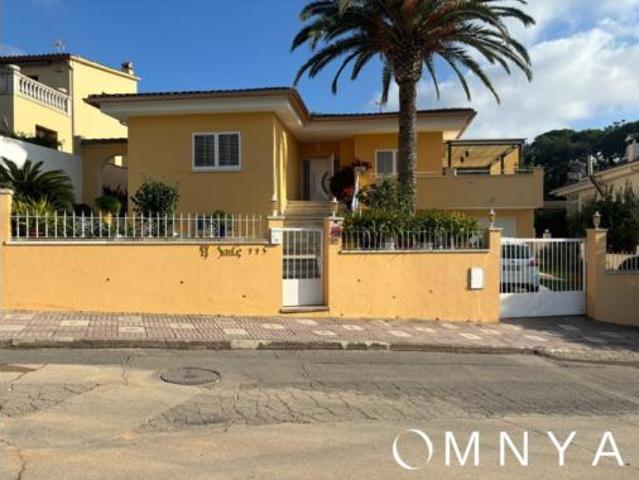 Casa en venta en Bufaganyes, Baix Empordà