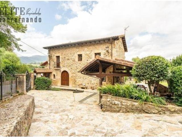 Casa en venta en La Abadilla, Santa María De Cayón