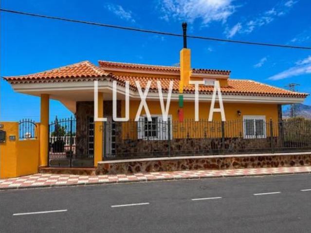 Casa en venta en Santiago del Teide, Canarias